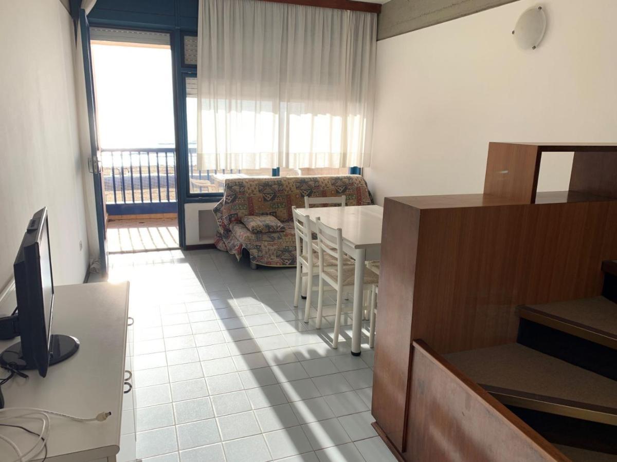 Residence Penelope - Walterigato Apartments Solo Per Famiglie リド・ディ・イエゾロ エクステリア 写真
