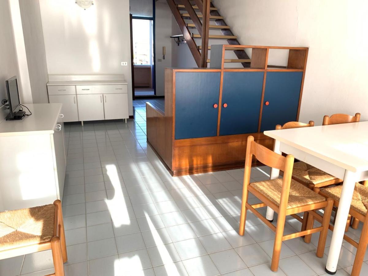 Residence Penelope - Walterigato Apartments Solo Per Famiglie リド・ディ・イエゾロ エクステリア 写真